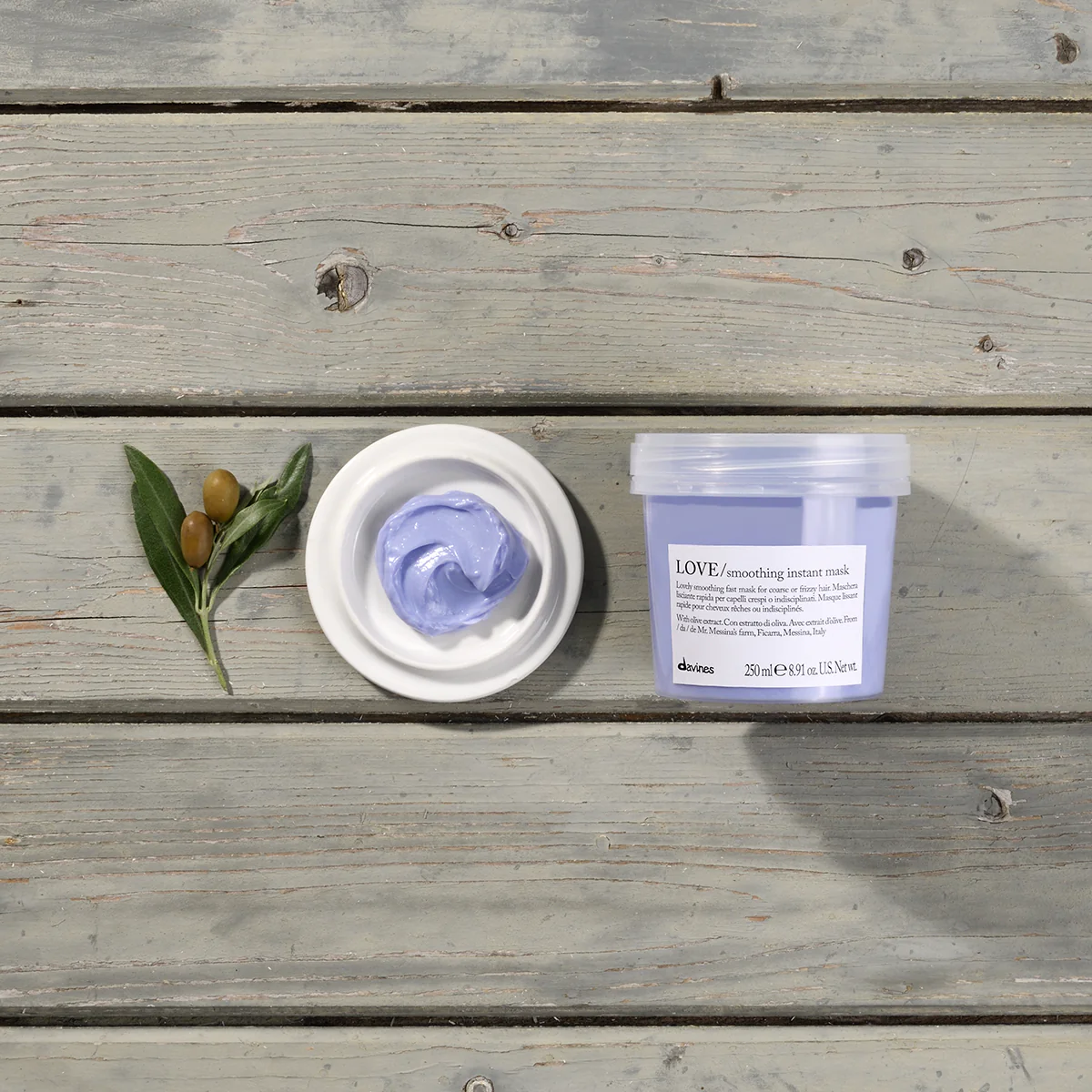 Маска для разглаживания завитка - Davines Essential Haircare Love Smoothing Instant Mask 