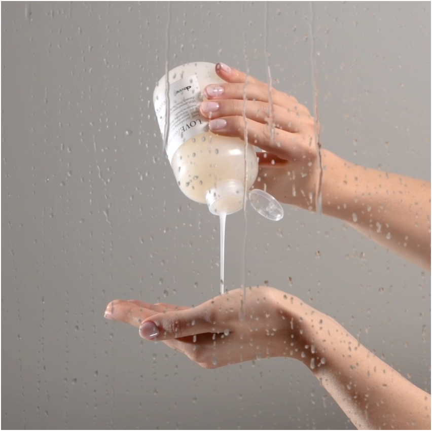 Шампунь для усиления завитка - Davines Essential Haircare Love Curl shampoo