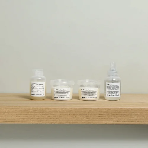 Маска для усиления завитка - Davines Essential Haircare Love Curl Mask