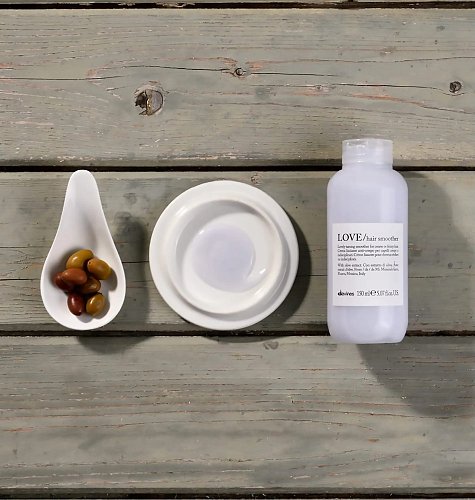 Крем для разглаживания завитка - Davines Essential Haircare Love Hair Smoother