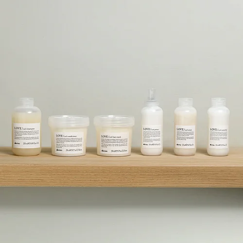 Маска для усиления завитка - Davines Essential Haircare Love Curl Mask