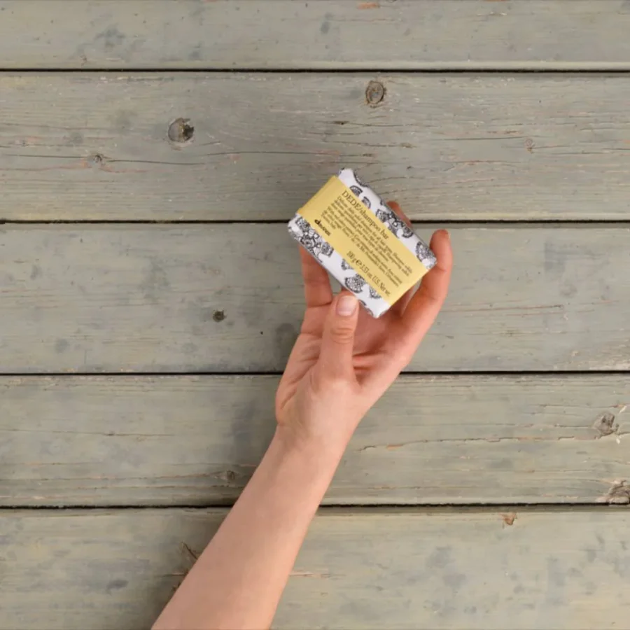 Твёрдый шампунь для деликатного очищения волос - Davines Dede Shampoo Bar