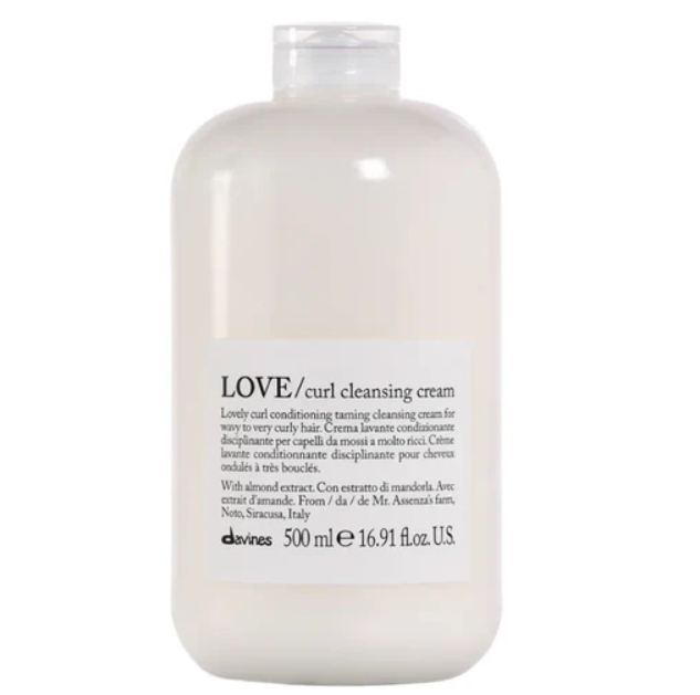 Очищающая пенка для усиления завитка - Davines Essential Haircare Love Curl cleansing cream