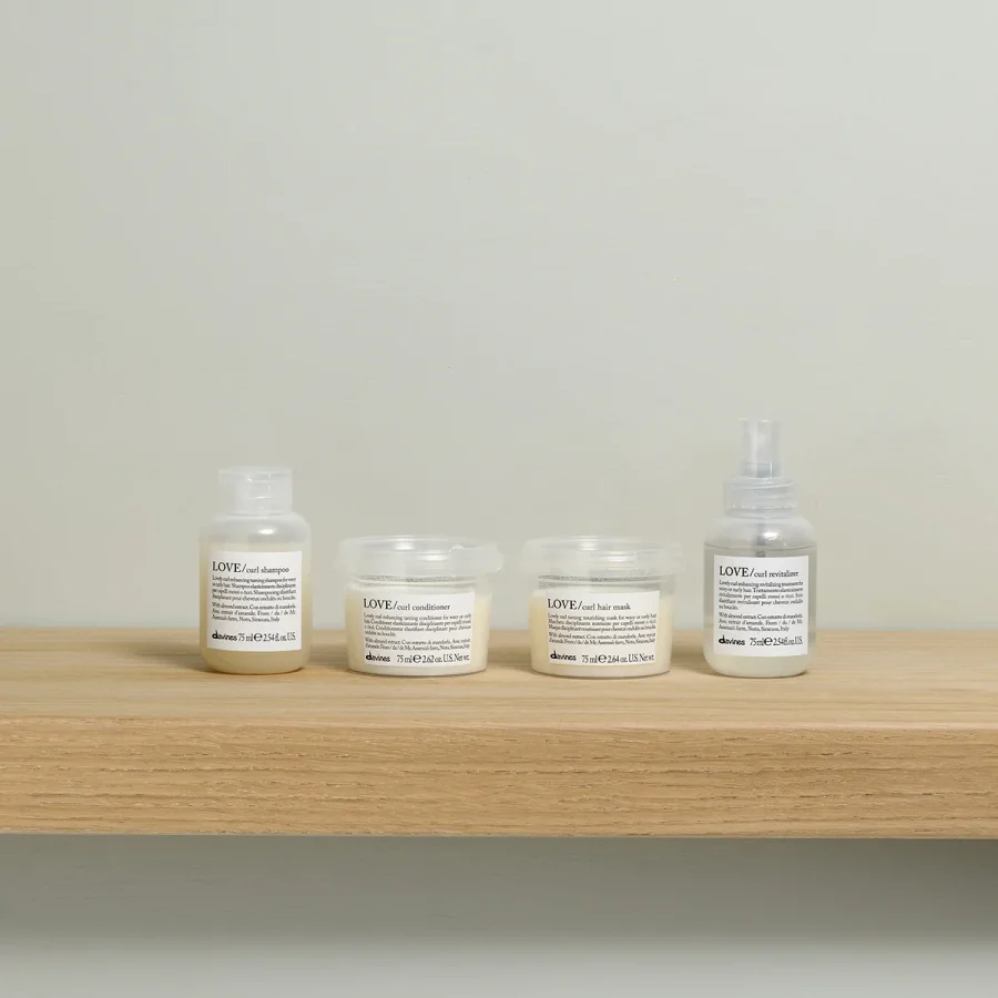 Маска для усиления завитка - Davines Essential Haircare Love Curl Mask